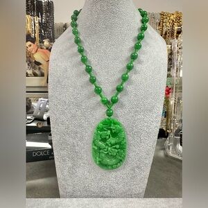 Natural Green Jade Three Dragon Carved Pendant Beaded Necklace